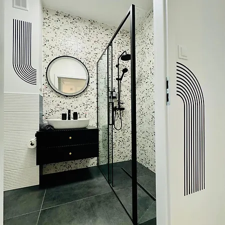 H Apartstudio Targowa 4 Апартаменты *