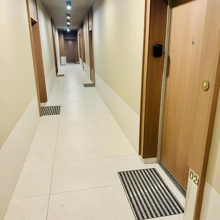 H Apartstudio Targowa 4 Апартаменты *